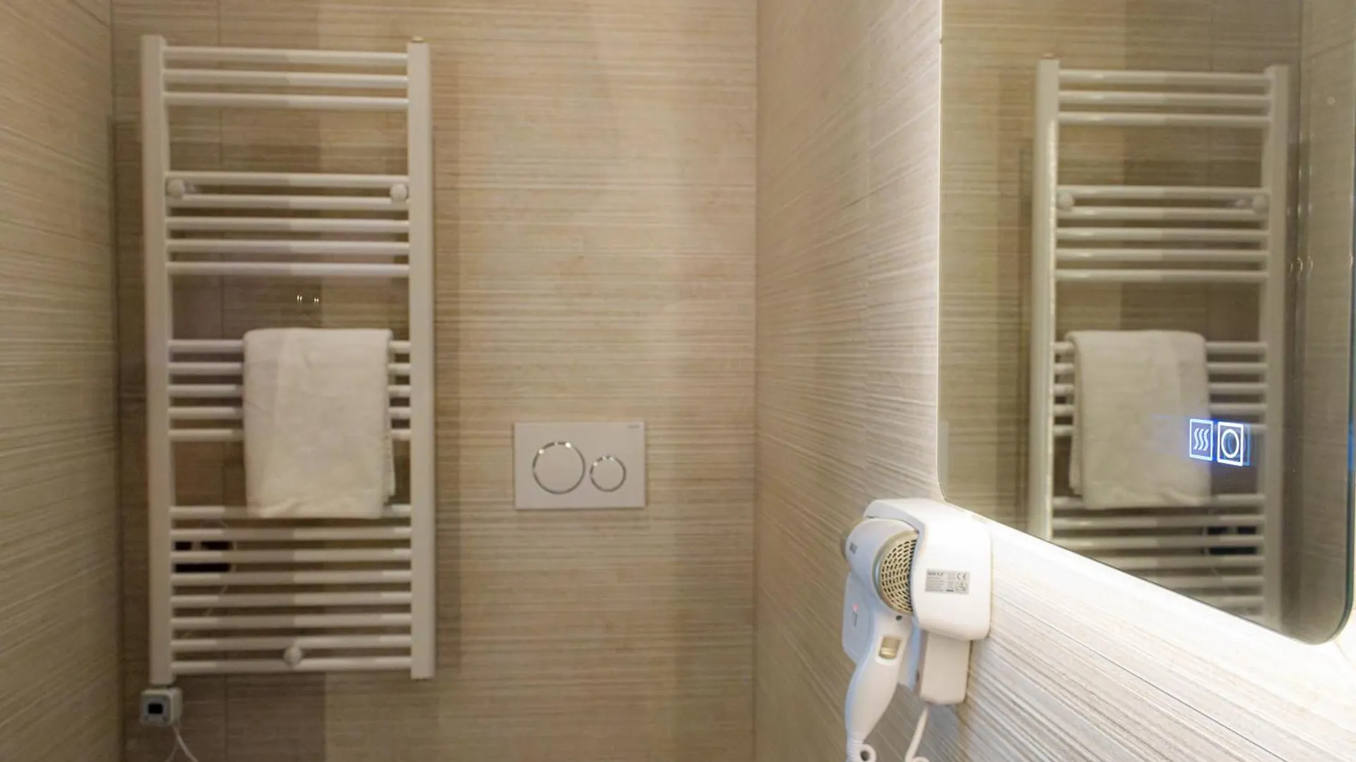Luma Rooms Rome 0*,