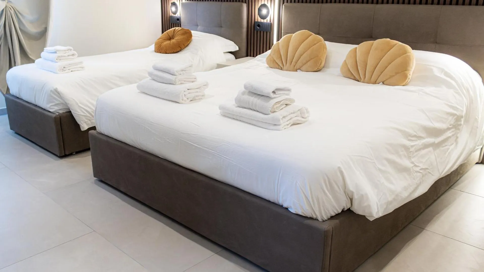 Luma Rooms Rome 0*,  Italy